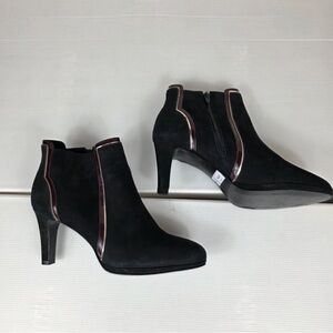 Elegant Black and Burgundy Ankle Boots